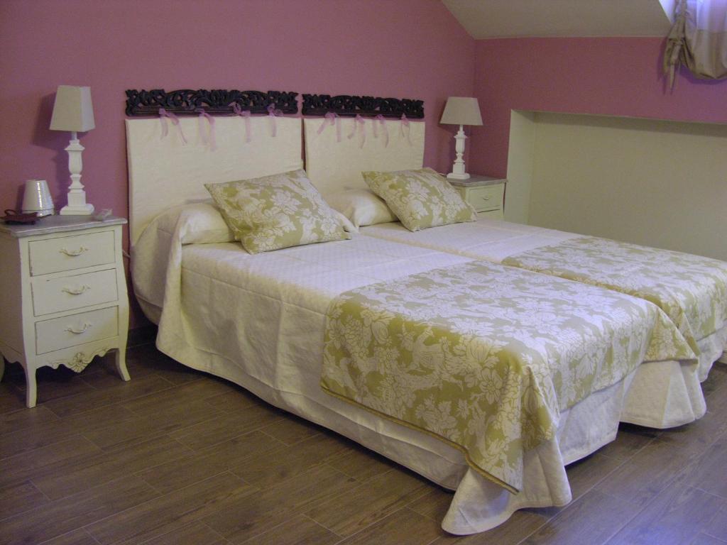 Albus Albi Guest House Colmenar del Arroyo Ruang foto